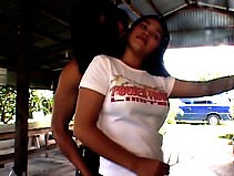 imagen Tang y Chan follando en un almacén