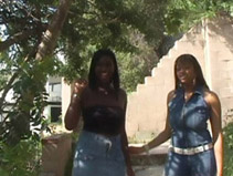 imagen Dos lesbianas deliciosas dildoing agujero negro