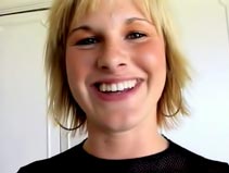 Vidéo Jeune blonde qui offre son corps tout entier a son petit ami