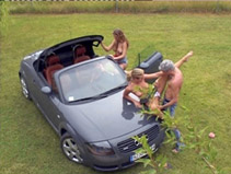 película Maldito cuatro en un convertible